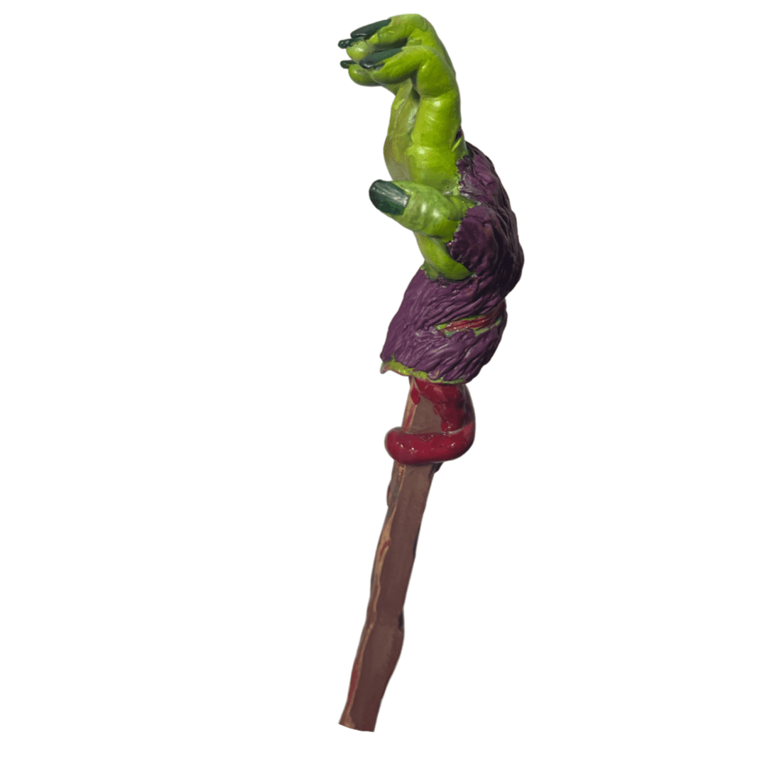 Monkey Paw's Back Scratcher Green 12 Sculpture By Guicho Nuñez (Art Toy Con Exclusive) 01 | Monkey Paw Mexico