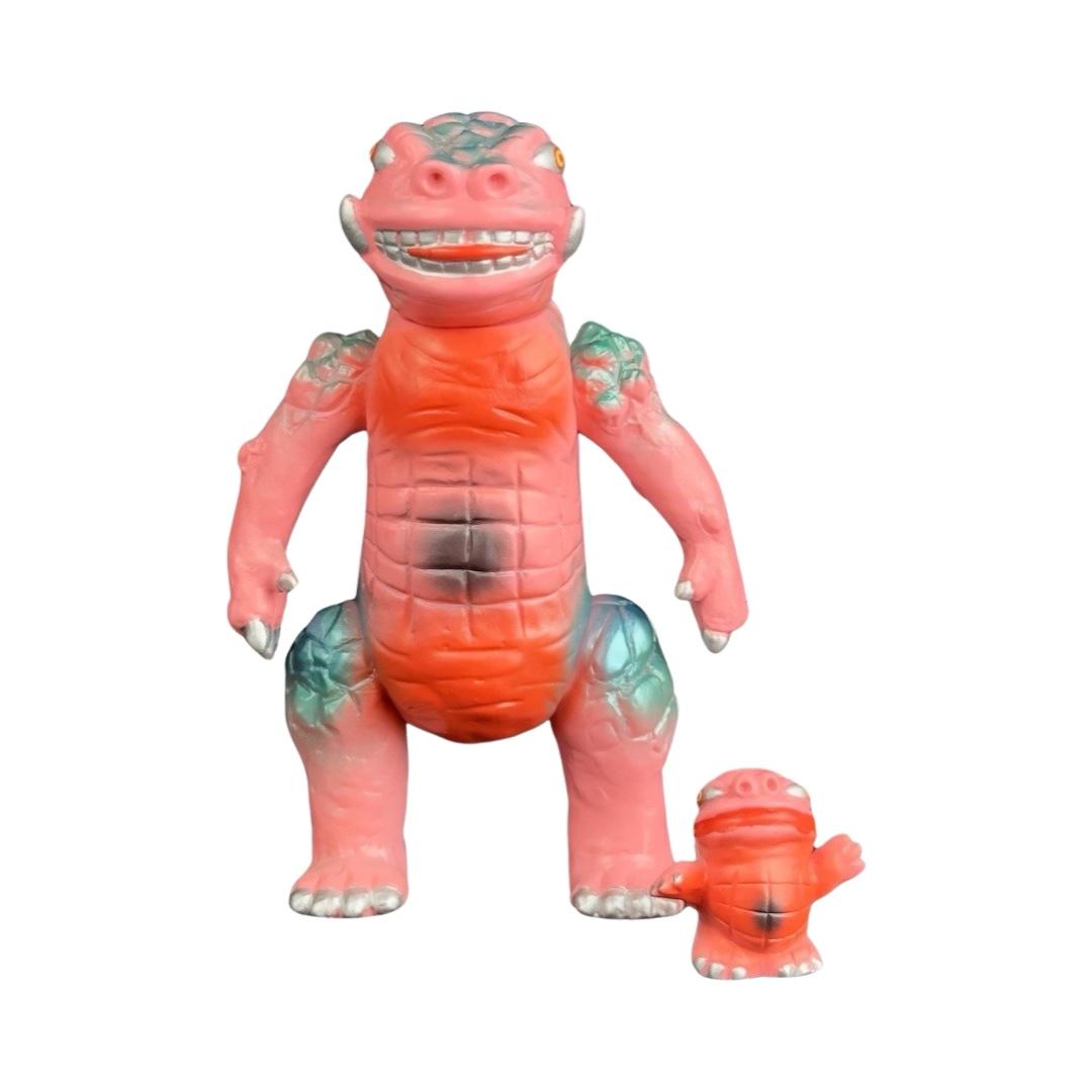 Genbugon Pink 7.5'' Figure By Suragurmark 01 | Monkey Paw Mexico