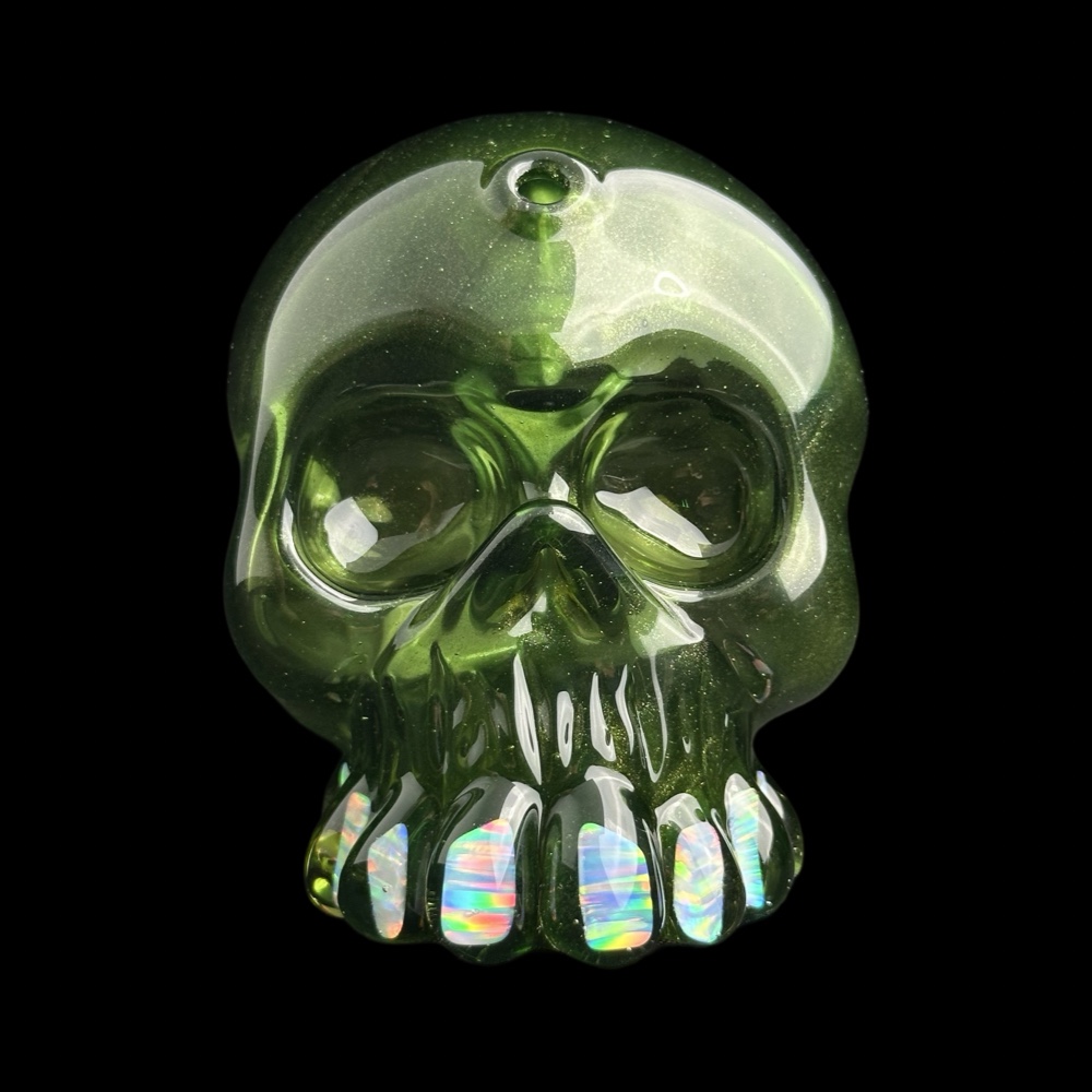 Skull Green Stardust UV Over With Opal Teeht 6" Rig By Carsten Glass 01 Monkey Paw Mexico