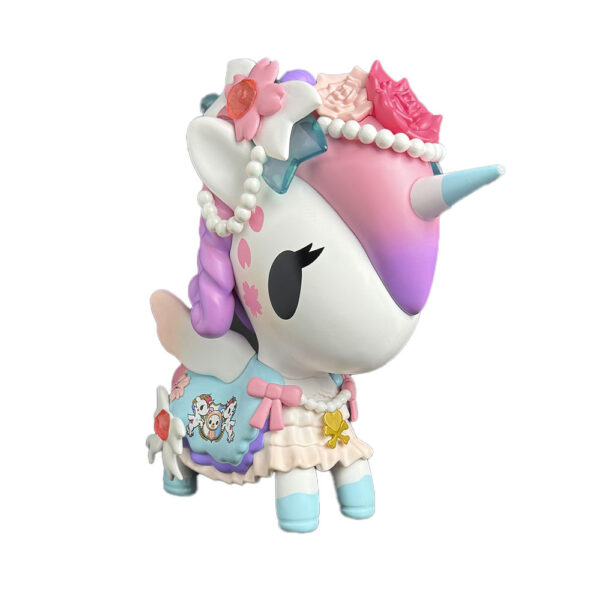 Prim Statuette Unicorn 10 figure by Tokidoki (1) | Monkey Paw Mexico