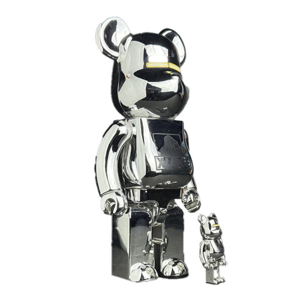 Sexy Robot Silver Bearbrick 400% & 100% figure by Sorayama. (1) | Monkey Paw Mexico