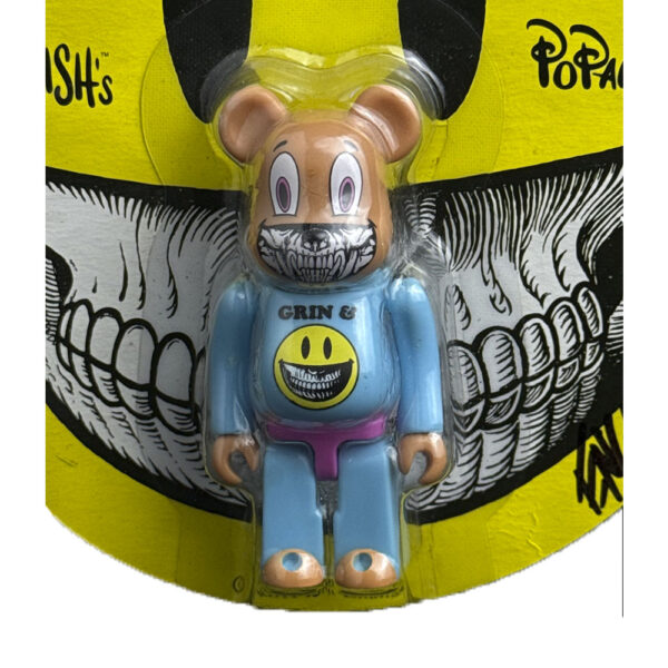 Smile Grin Bearbrick 100% figure by Ron English (1) | Monkey Paw Mexico