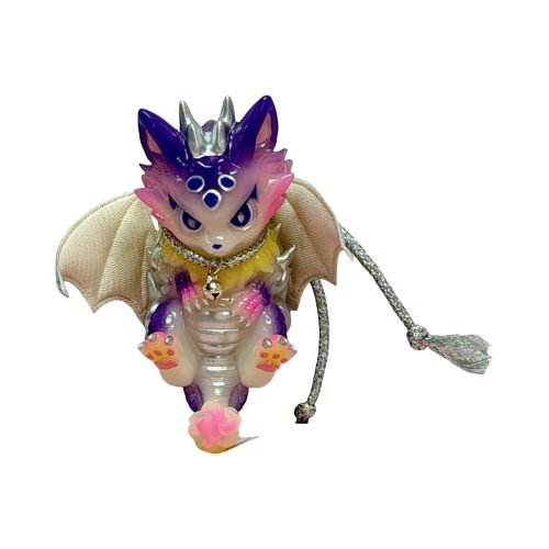 Baby Dragon GID Edition 4.5 Figure by Genkosha 01 | Monkey Paw México