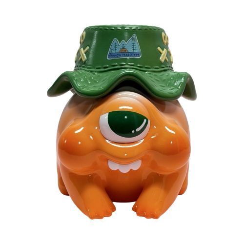Chiyoko Green Bucket Hat Edition 7 Figure by Slugarine 01 | Monkey Paw México