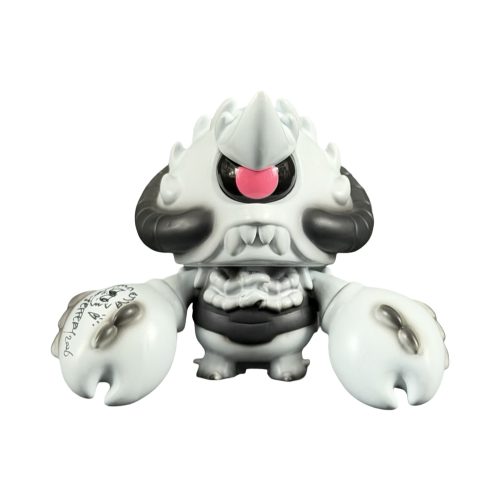 Oba-Q5 Figure by Big Claw X (Signed) 13 | Monkey Paw México